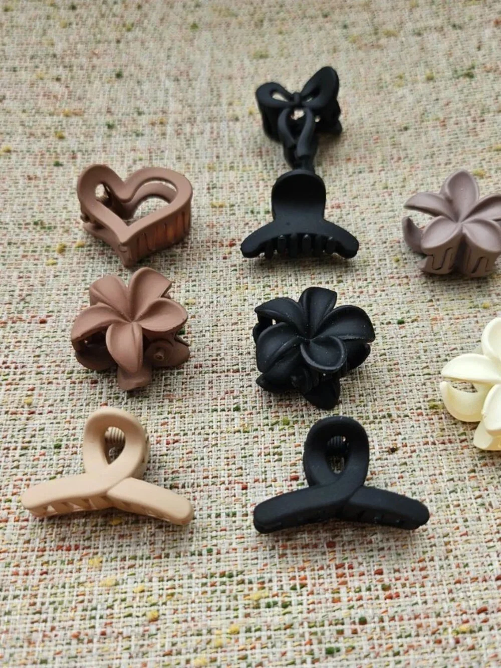 Lot of 9 Hair Clips Hair Accessories Girl Hair Claws Heart Bow Flower Shape New